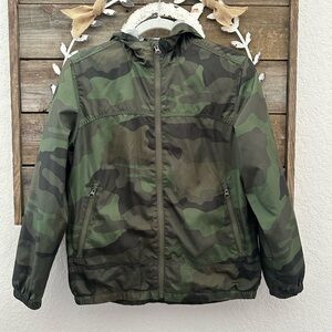 GAP Kids‎ Camouflage windbreaker lined hooded Jacket size XL